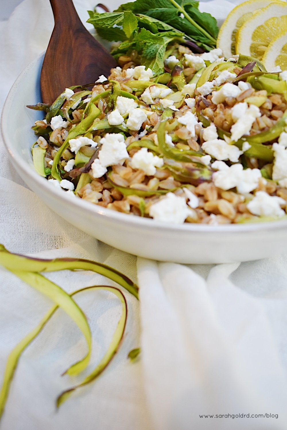 Lemony Asparagus and Farro Salad with Feta